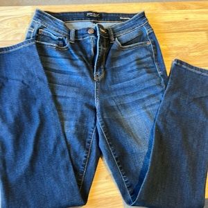 Judy Blue. Relaxed fit. Excellent condition